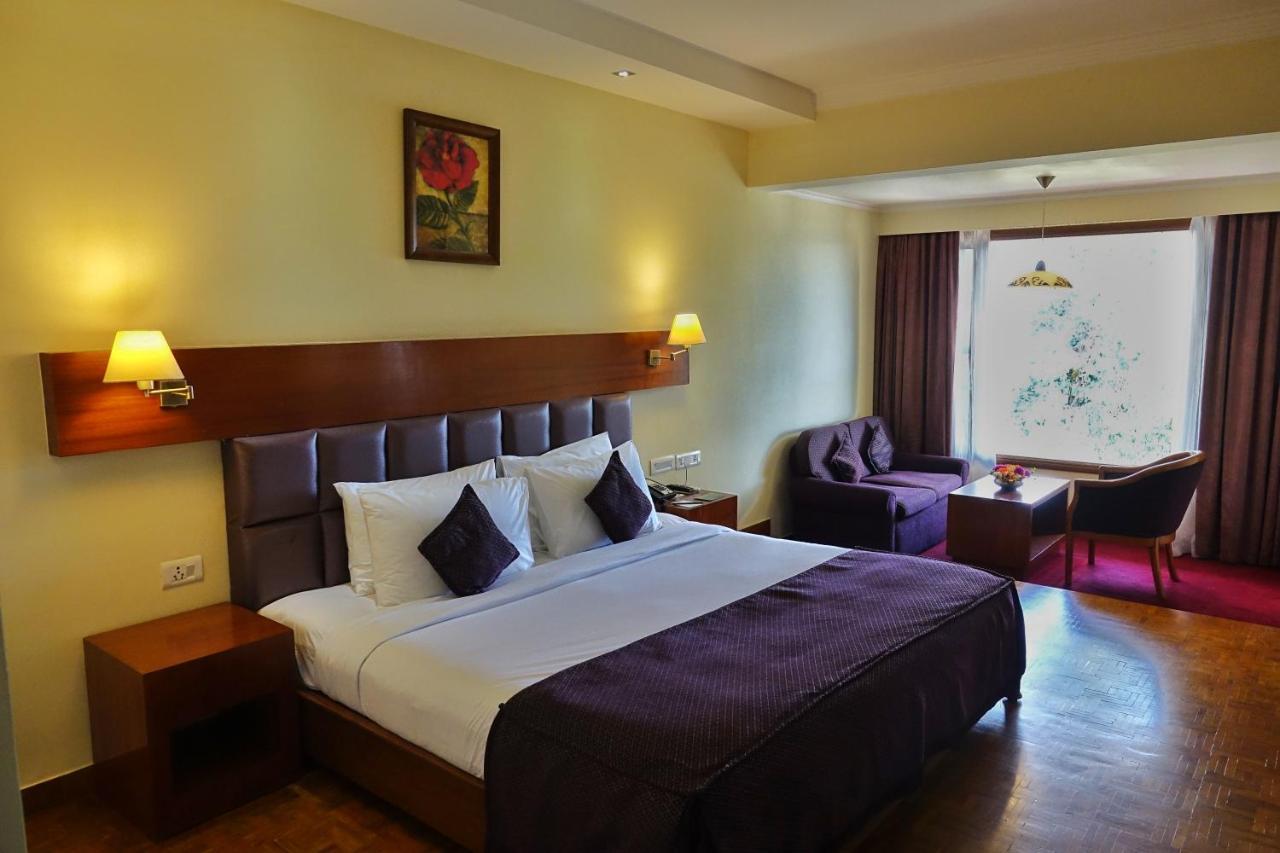 Gem Park Ooty Ξενοδοχείο Εξωτερικό φωτογραφία