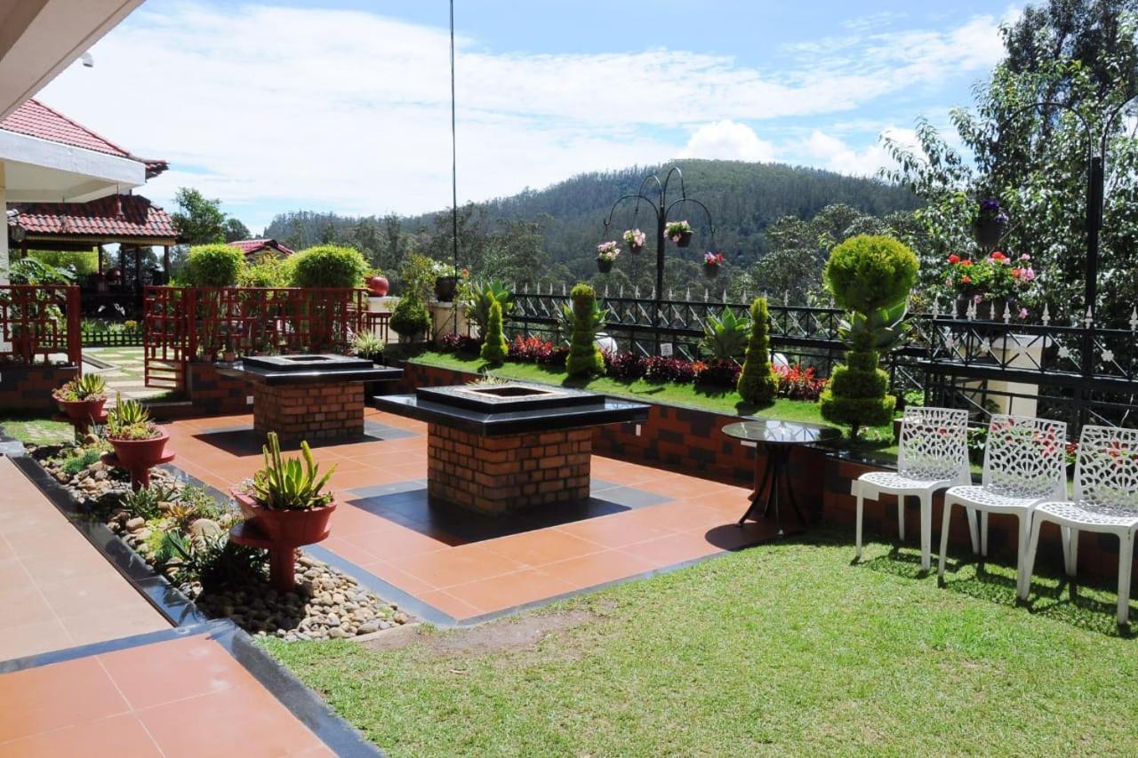 Gem Park Ooty Ξενοδοχείο Εξωτερικό φωτογραφία