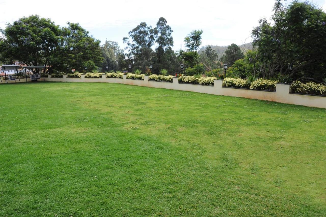 Gem Park Ooty Ξενοδοχείο Εξωτερικό φωτογραφία